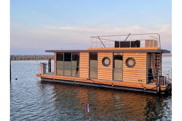 Hausboot Fjord Haven Mit Biosauna In Barth Bagian luar foto